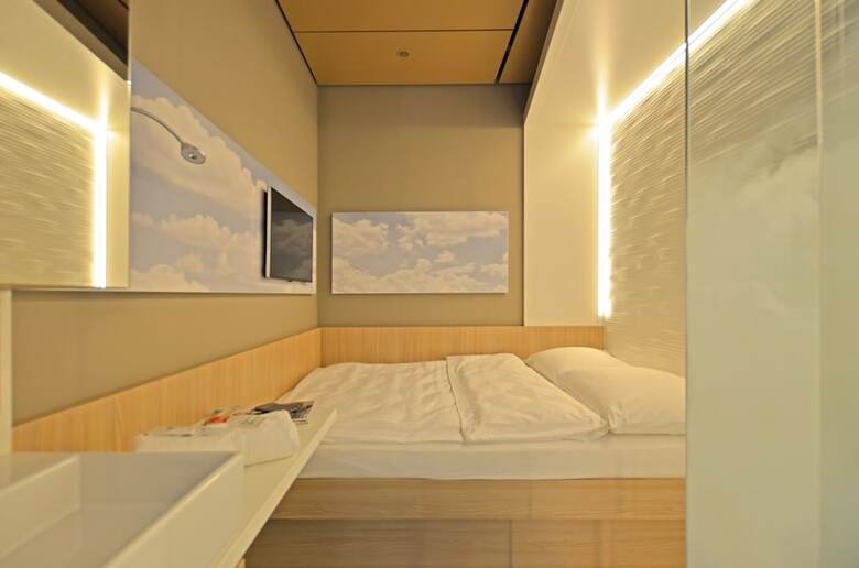 My Cloud Transit Hotel