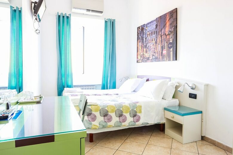 Hotel The Beehive