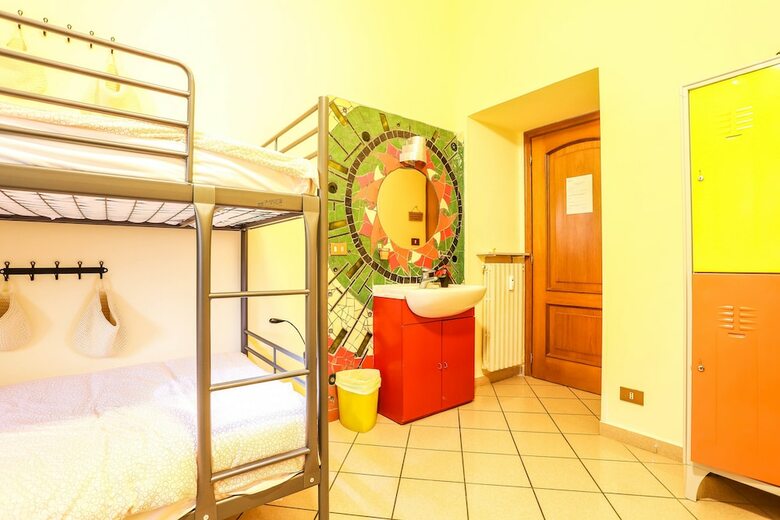 Hotel The Beehive