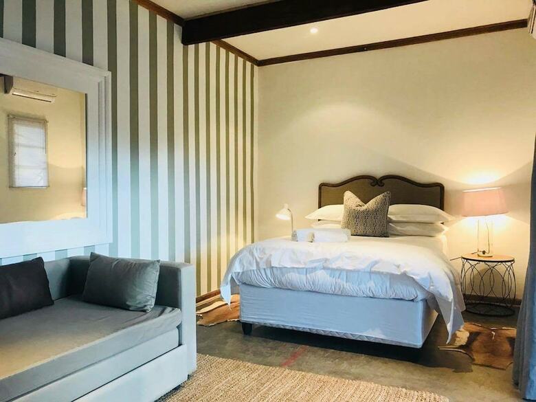 Hotel Sweetfontein Boutique Farm Lodge