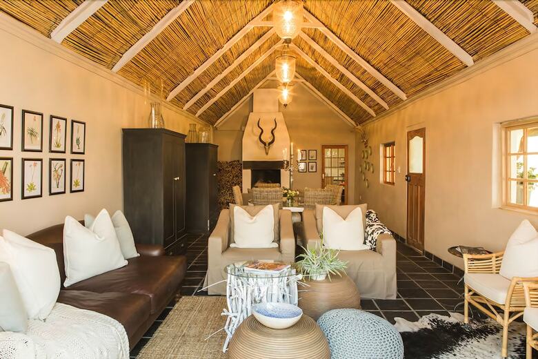 Hotel Sweetfontein Boutique Farm Lodge