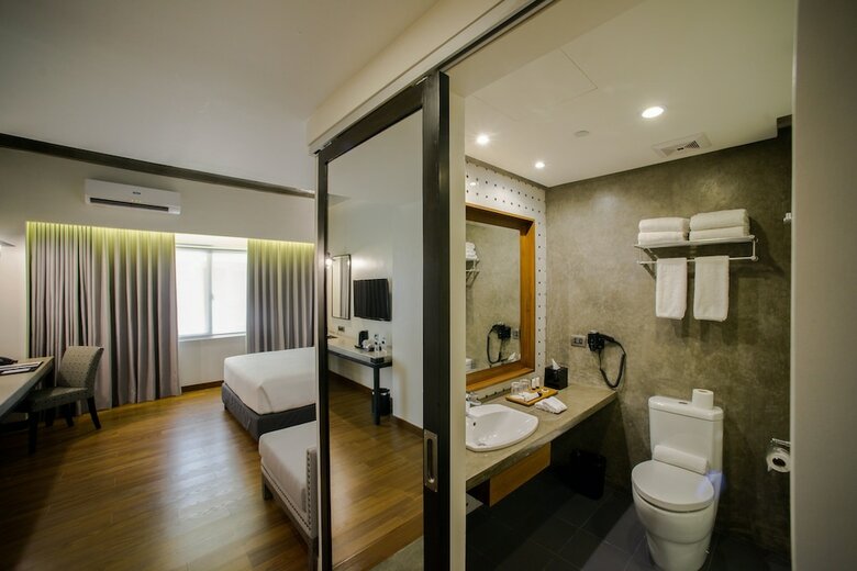 Double M Hotel