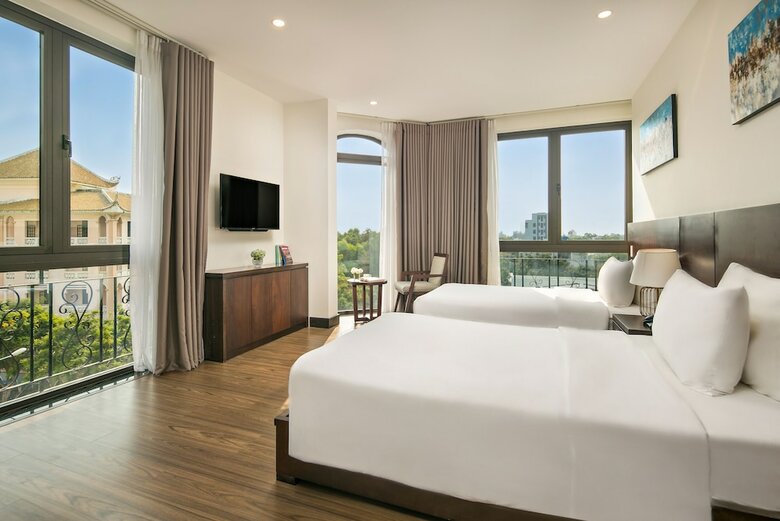 Haka Hotel & Apartment