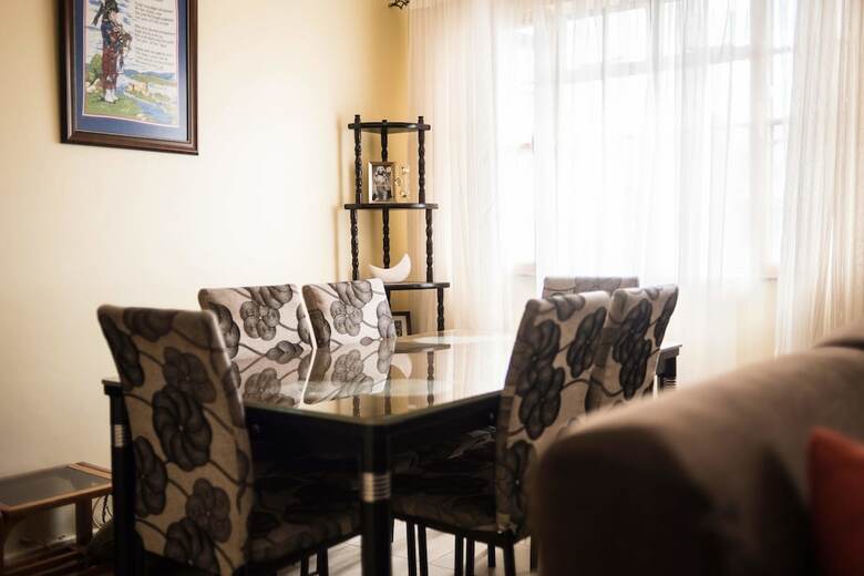 Apartamentos J12 Residence