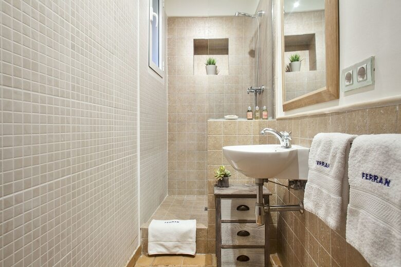 Habitat Apartments Ferran