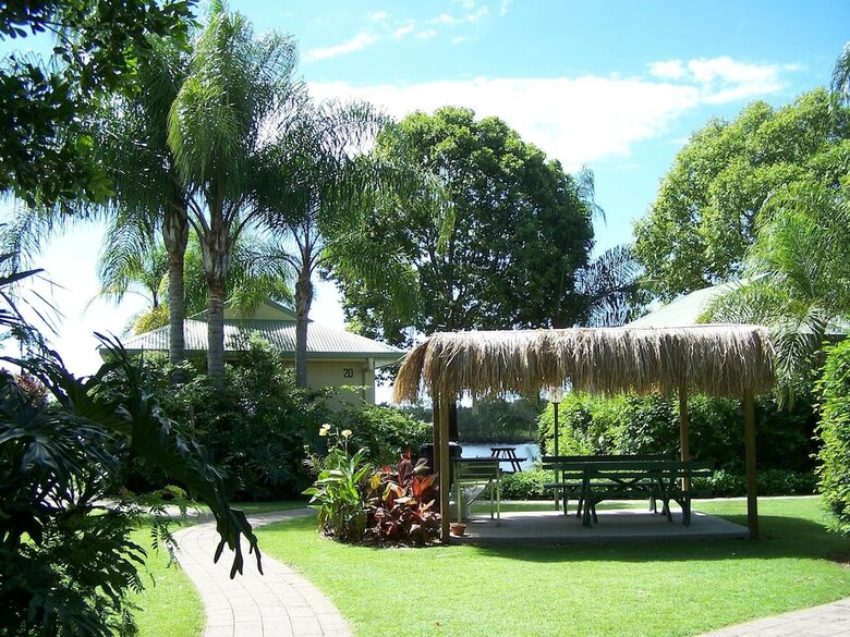 Cabana Maroochy River Resort Bungalows