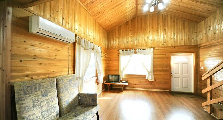 Jeju Log Pension