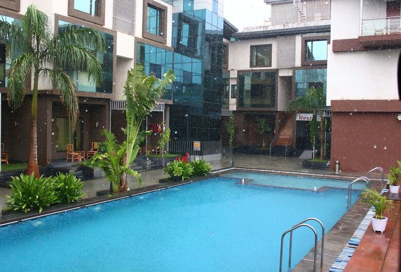 Hotel Krishna Park Resort
