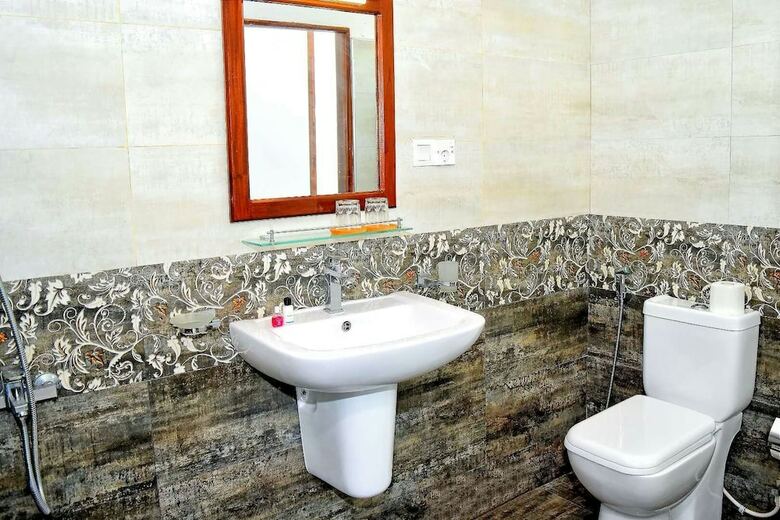 So What Boutique Hotel