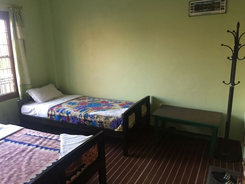 Hotel Harry Guest House & Restaurant