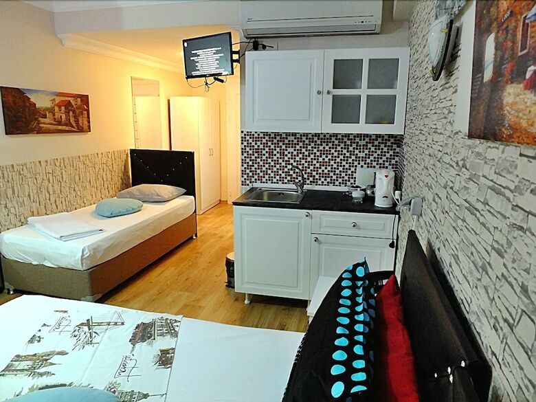 Kadikoy Port Hotel