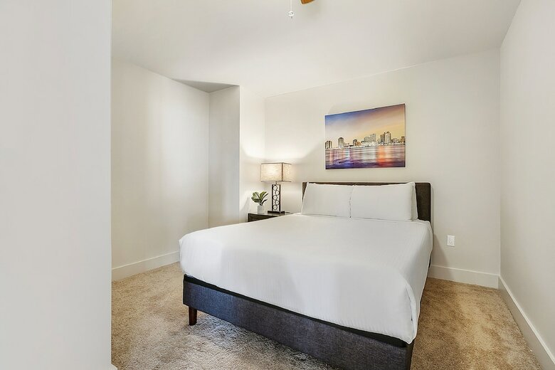 Aparthotel Luxury Condos In California Building By Hosteeva