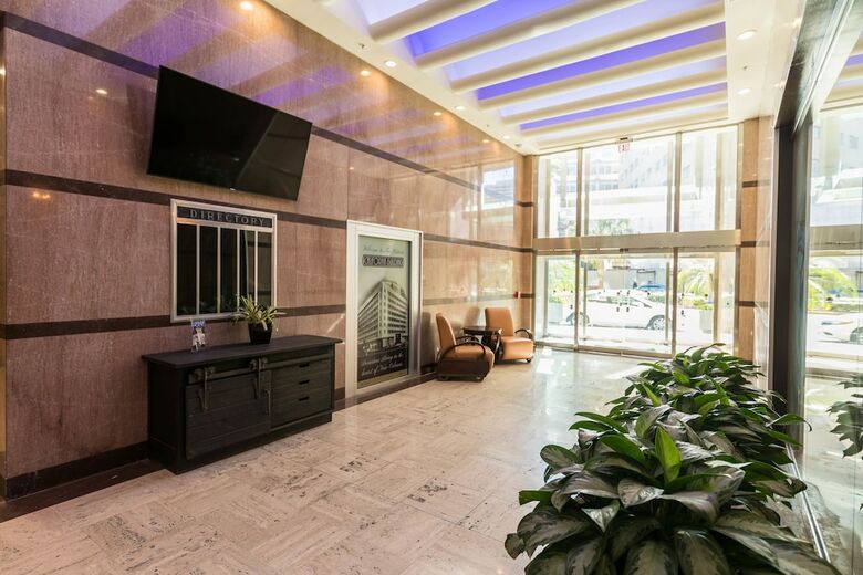 Aparthotel Luxury Condos In California Building By Hosteeva