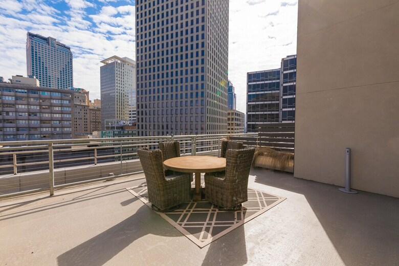 Aparthotel Luxury Condos In California Building By Hosteeva