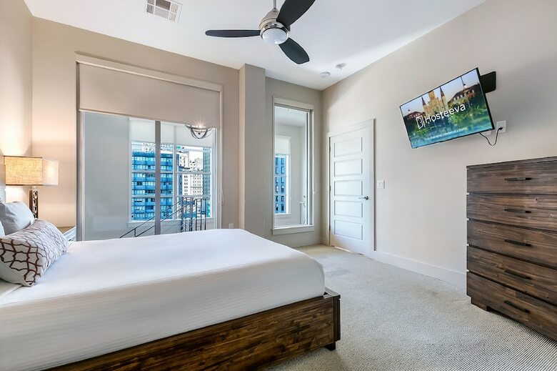 Aparthotel Luxury Condos In California Building By Hosteeva