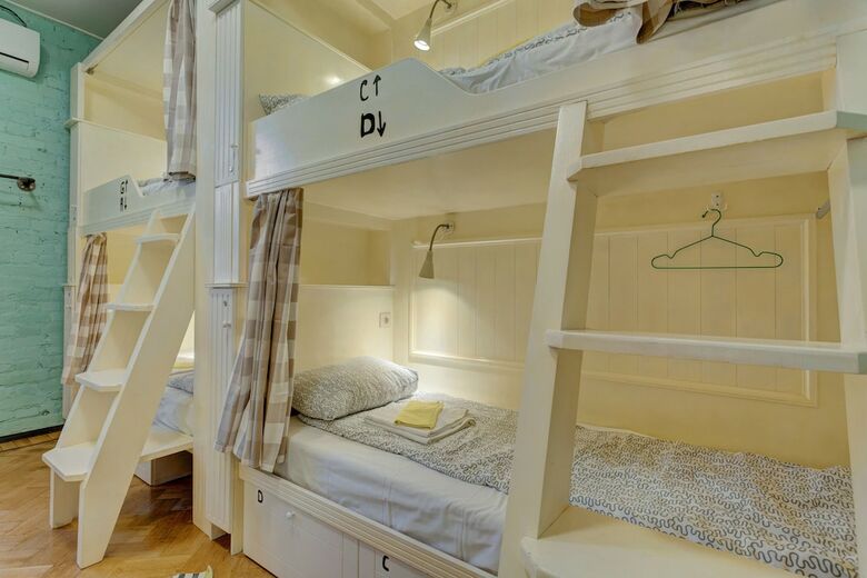 Hostal Good Mood Hostel