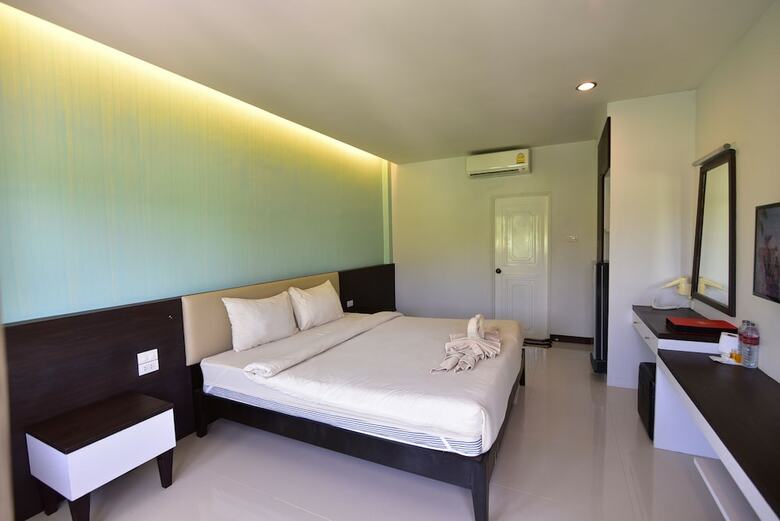 Hotel Varin Beach Resort