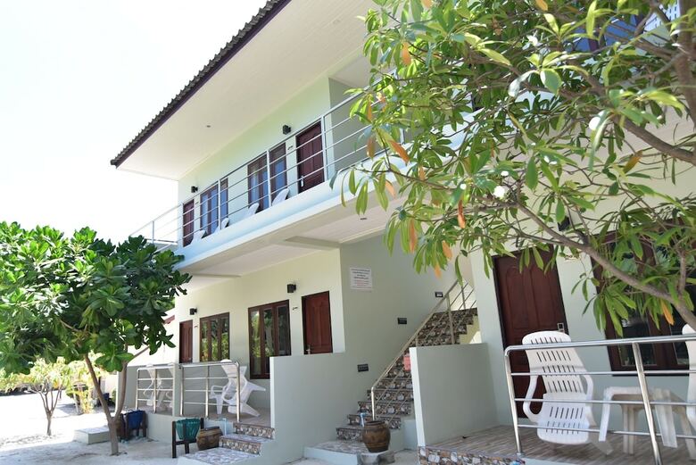 Hotel Varin Beach Resort