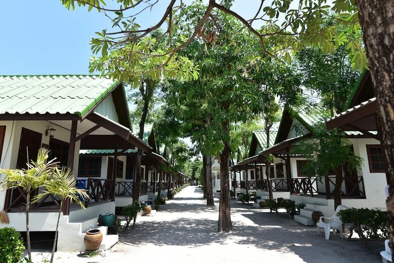 Hotel Varin Beach Resort