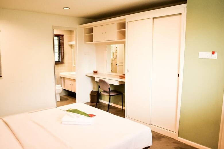 Qi Hotel And Club