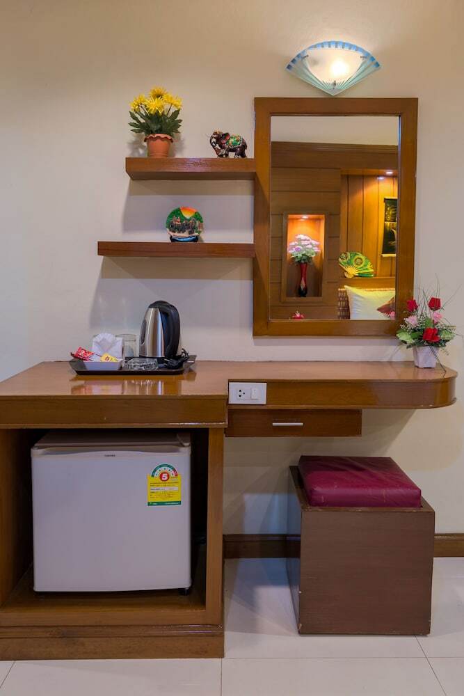 P R Patong Hotel