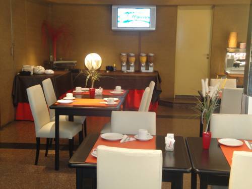 Hotel Golf Tower Suites And Apartments