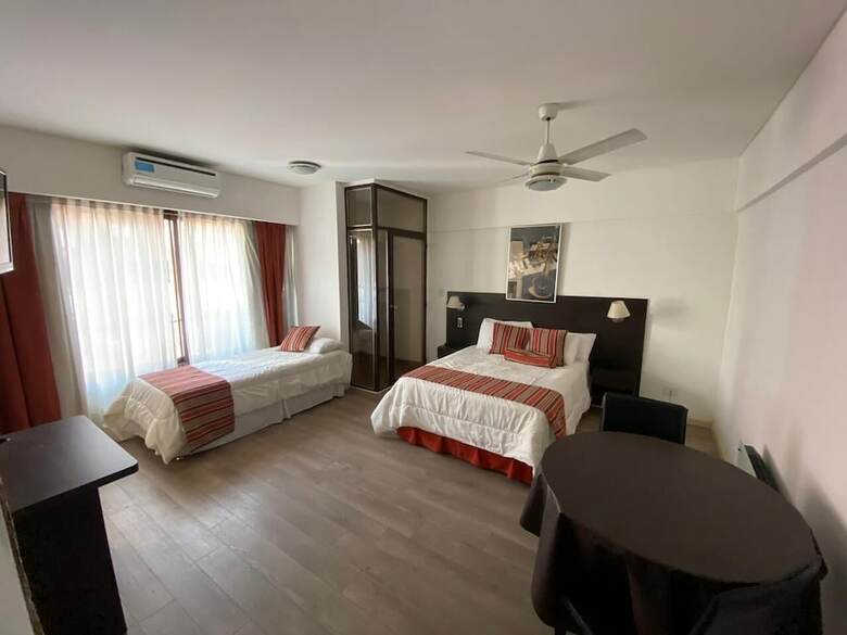 Hotel Golf Tower Suites And Apartments