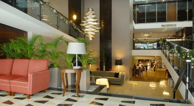 Grand King Hotel
