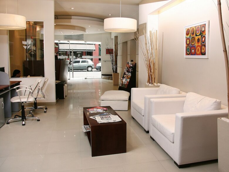 Hotel Mil�n