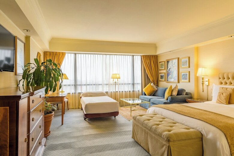 Park Tower - A Luxury Collection Hotel