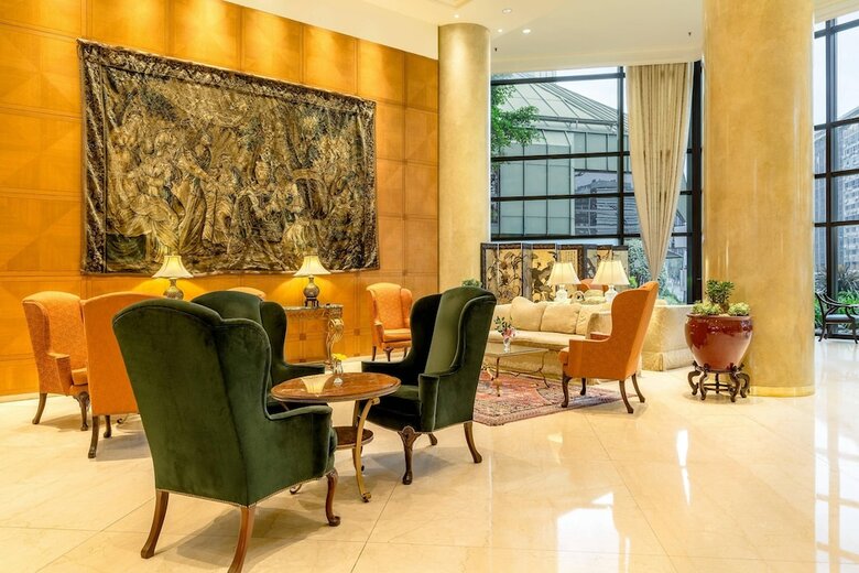Park Tower - A Luxury Collection Hotel