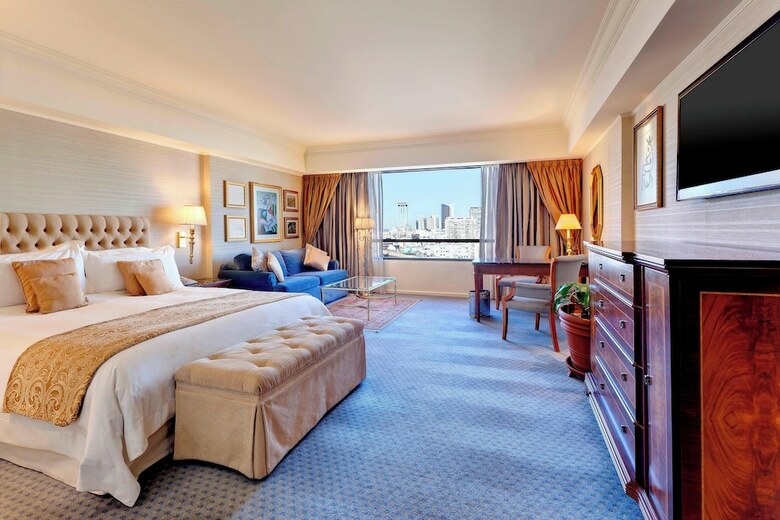 Park Tower - A Luxury Collection Hotel