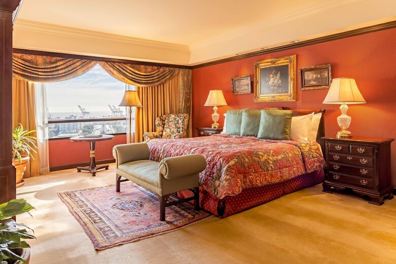 Park Tower - A Luxury Collection Hotel