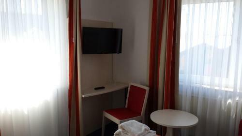 Hostal Hotel & Restaurant M�wchen