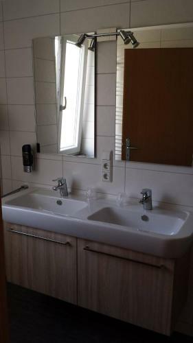 Hostal Hotel & Restaurant M�wchen