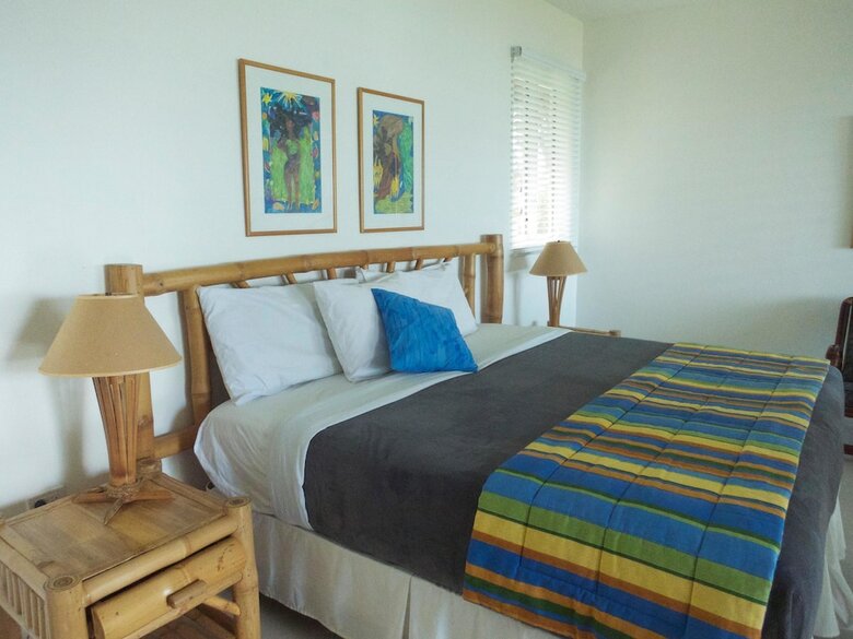 Villa Siesta - Runaway Bay 5br
