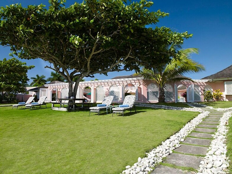 Villa Mara, Ocho Rios Jamaica Villa 6br