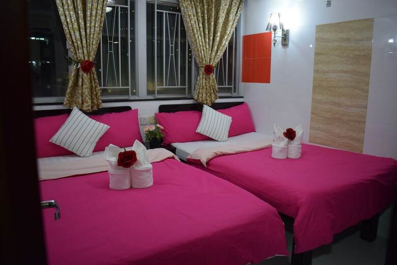 Hotel Manila Lounge