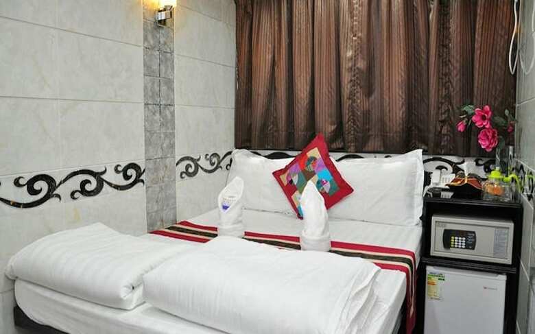 Hotel Traveller's Hostel
