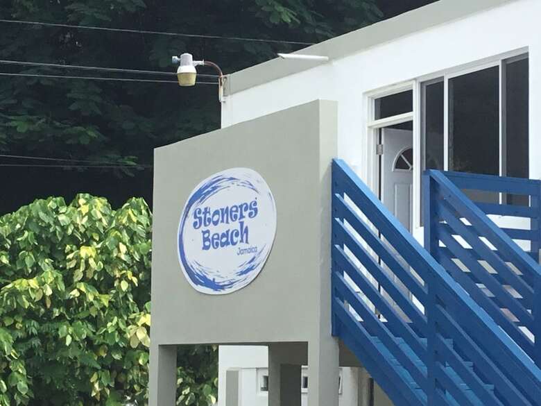 Hotel Stoner's Beach Resort
