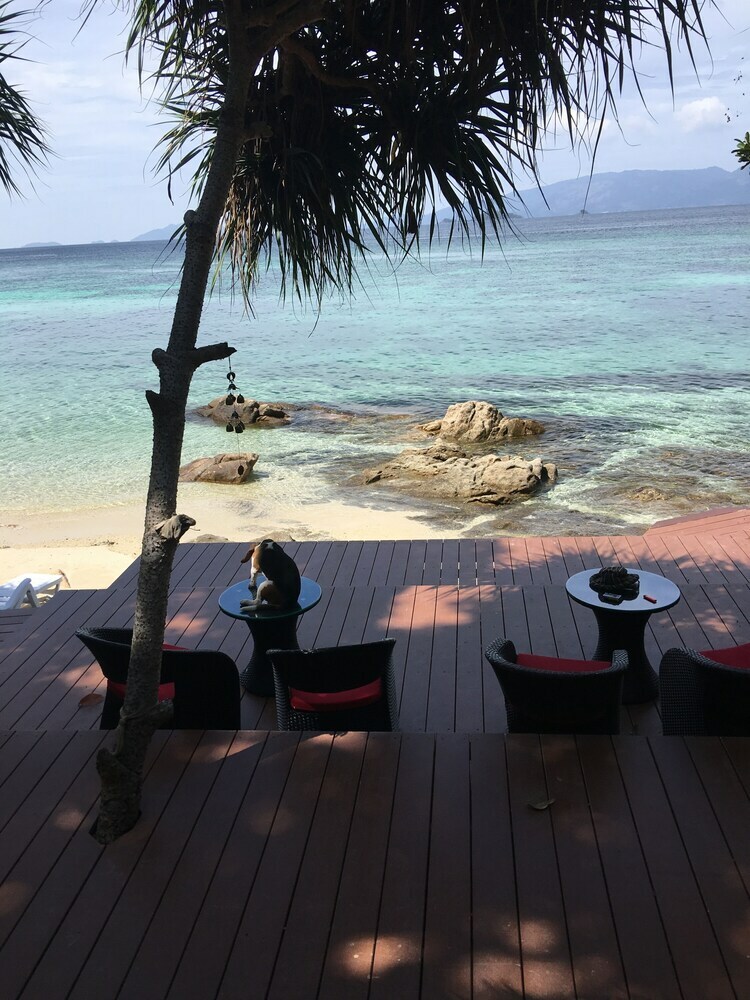 Hotel Decho Beach Resort