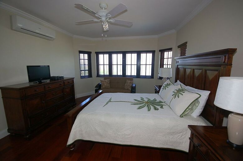 Mai Tai Villa, 4br By Jamaican Treasures
