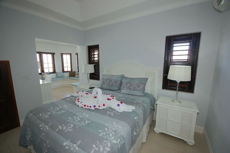 Mai Tai Villa, 4br By Jamaican Treasures