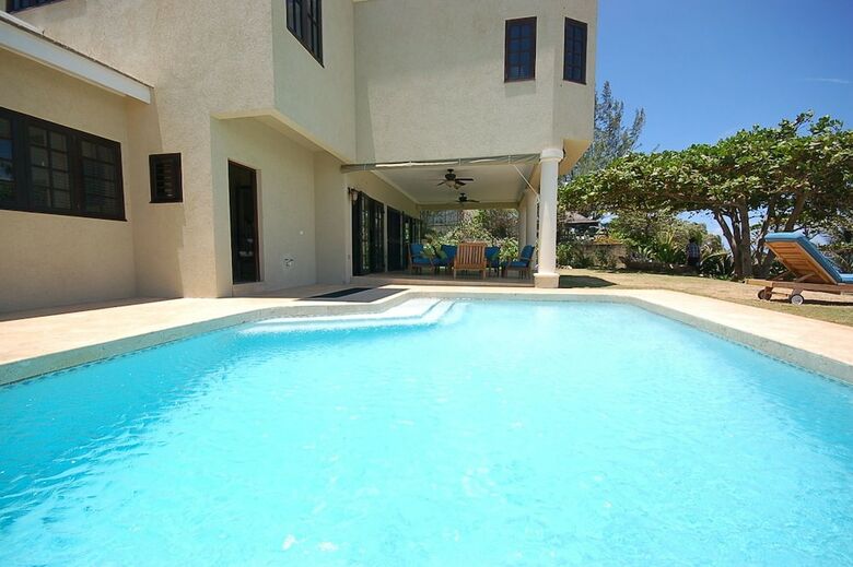 Mai Tai Villa, 4br By Jamaican Treasures