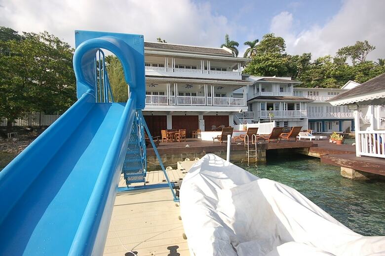 San Bar 6br By Jamaican Treasures