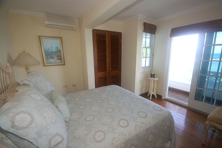 San Bar 6br By Jamaican Treasures