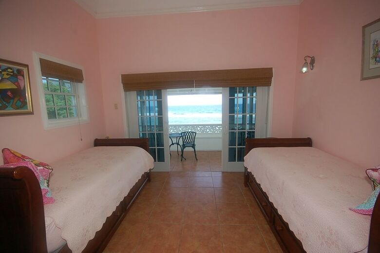 San Bar 6br By Jamaican Treasures