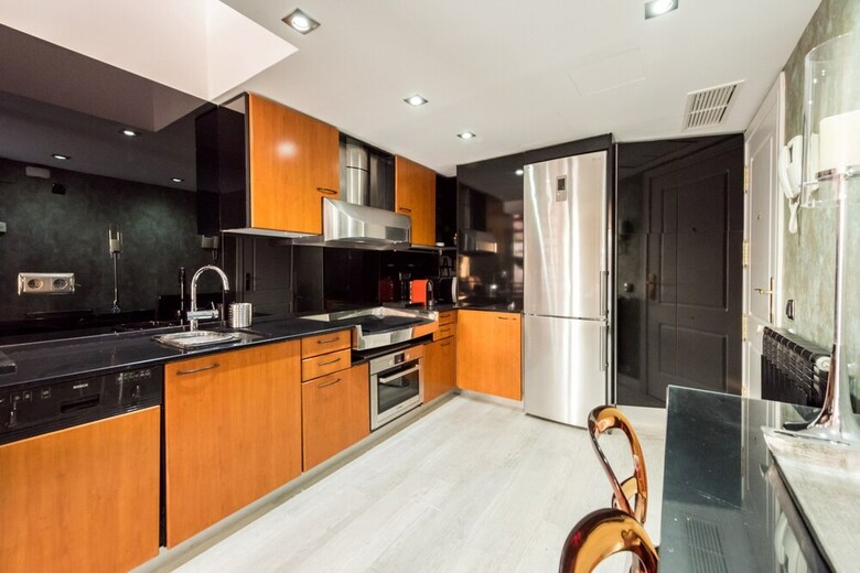 Apartamentos Fernando VI City Center