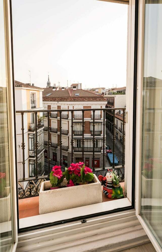 Apartamentos Fernando VI City Center