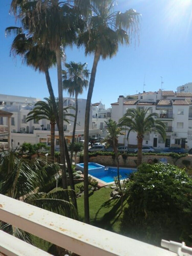 Apartamentos Jarales Canovas Nerja